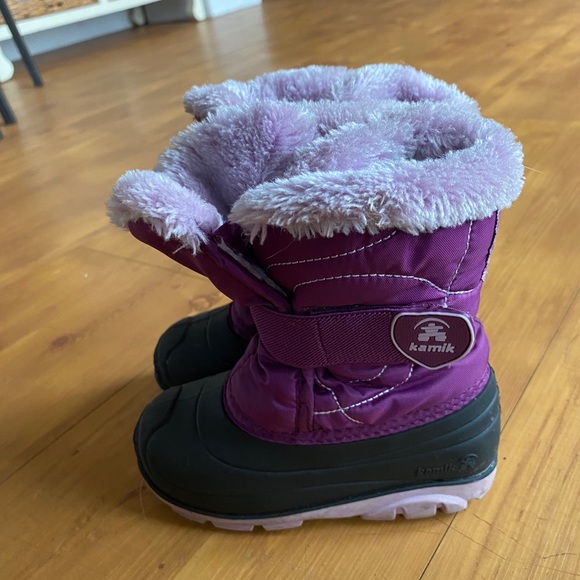 Size 9 Kamik Boots - Picture 5 of 5